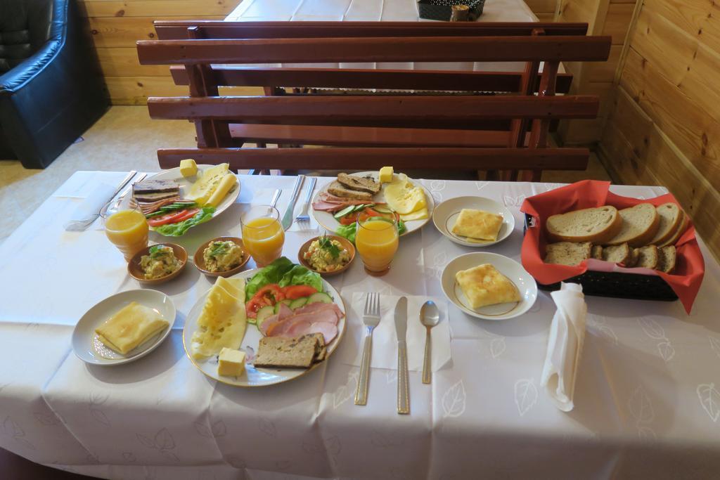 Affittacamere Cztery Pory Roku Białowieża Esterno foto